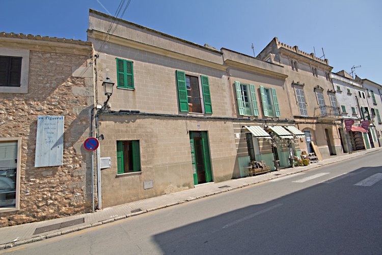 Stadthaus im Zentrum von Ses Salines zu verkaufen