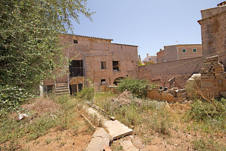 Adosado con patio en venta en el centro de Santanyi
