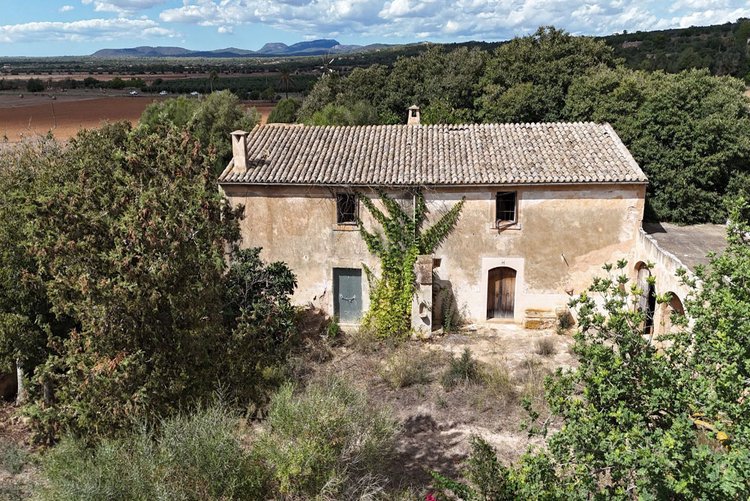 Finca mit großem Grundstück in Campos zu verkaufen