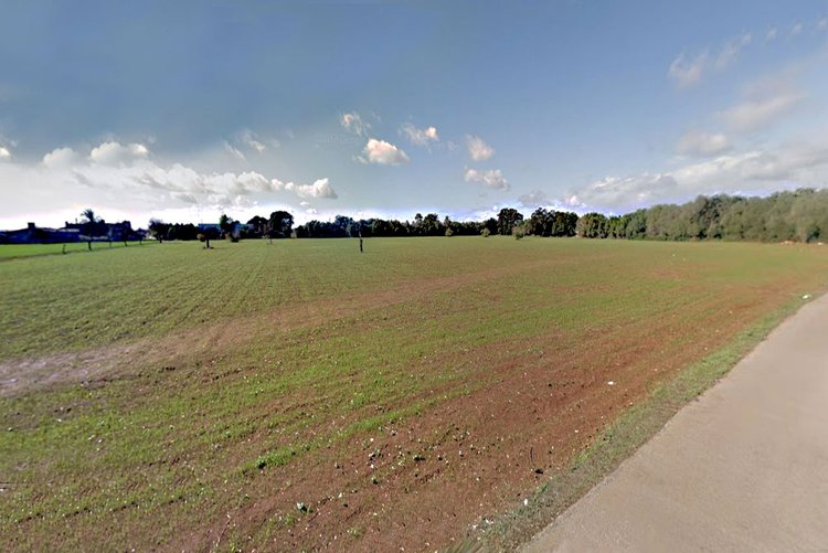 Grundstück mit Baugenehmigung in Campos zu verkaufen