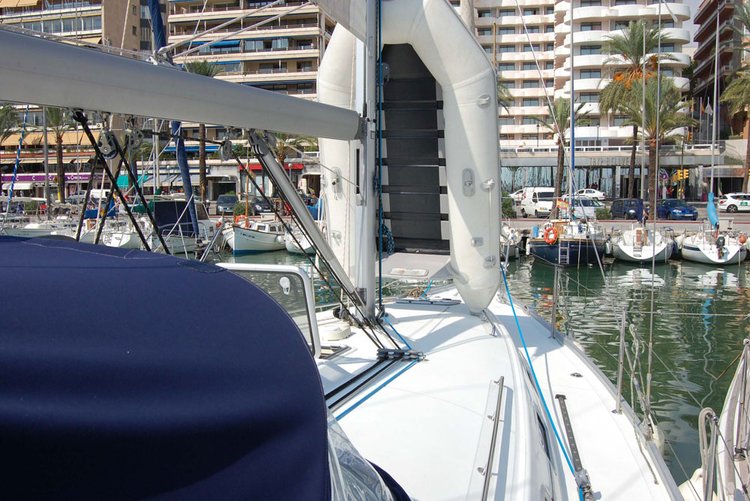 Club Nautico Palmanova Beschreibung und Anschrift des Yachtclubs
