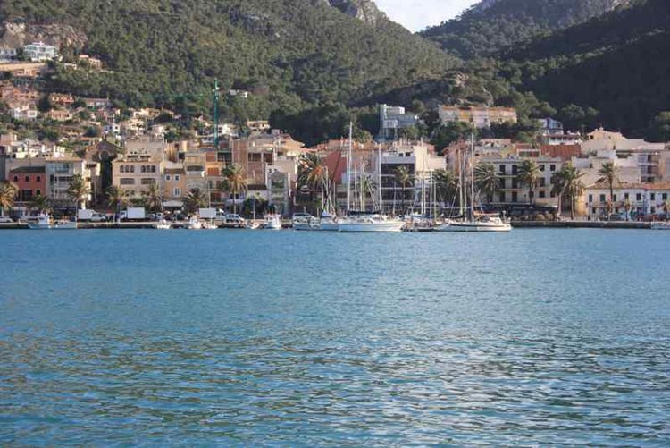 Hafen Port Andratx Beschreibung Hafen und Club de Vela