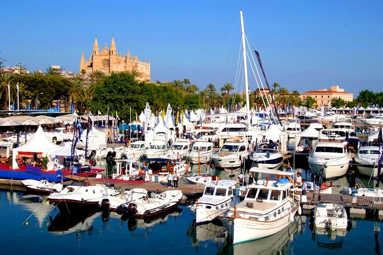 Hafen Palma Nova Mallorca Informationen und Immobilien