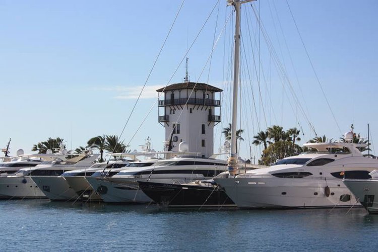 Marina of Puerto Portals and Port Info Description