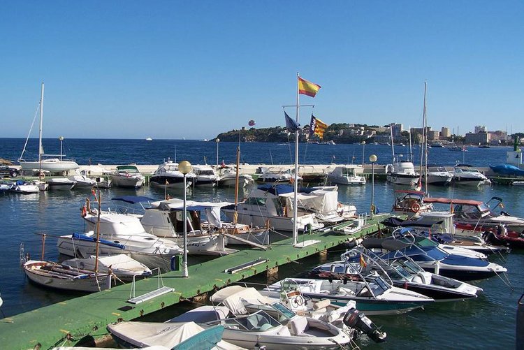 Palma Nova Hafen wissenswertes zu dem Luxushafen auf Mallorca