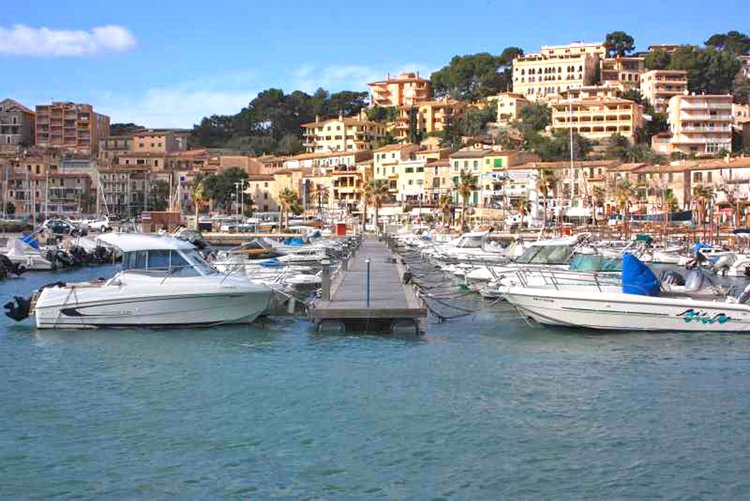 Port de Soller Beschreibung des Hafens und Immobilienangebote