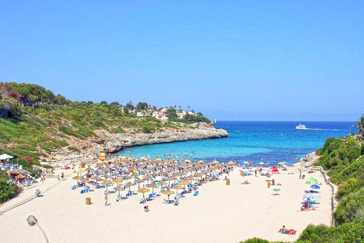Strand Cala Mandia auf Mallorca Beschreibung