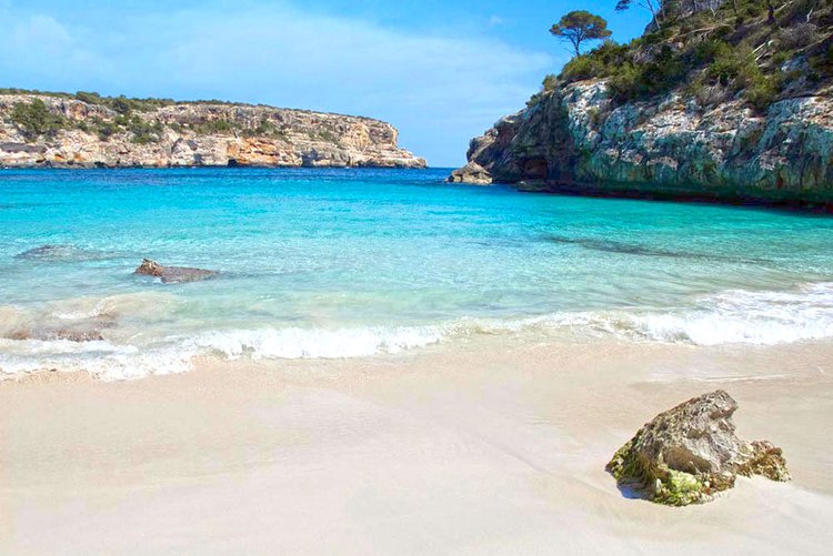 Salmunia und Cala des Moro Traumbuchten auf Mallorca