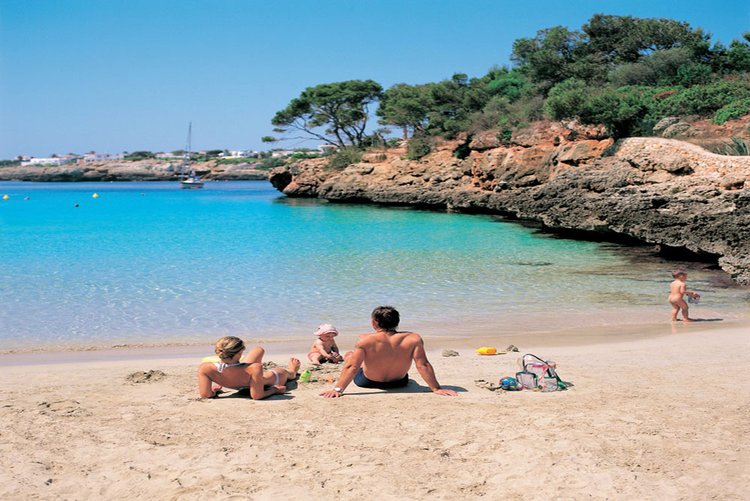 Informationen zu Cala serena strand bei Cala Dor